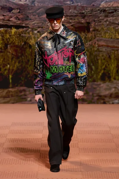 Look 61